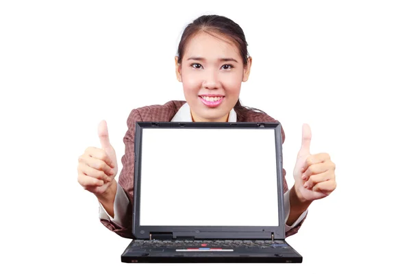 Asiatisk kvinna visar tummen mellan hennes laptop.isolated på vit. — Stockfoto