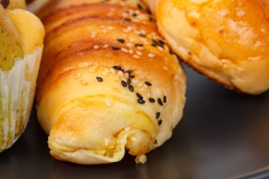 tatlı unlu gıda plaka üzerinde.