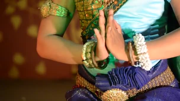 Aspara dancer — Stock Video