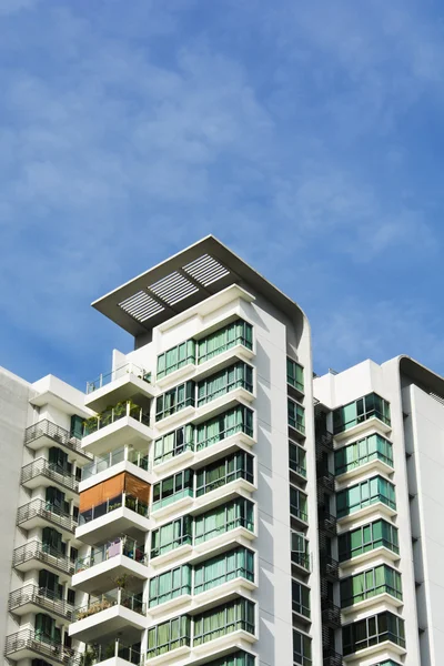Apartamentos de gran altura —  Fotos de Stock
