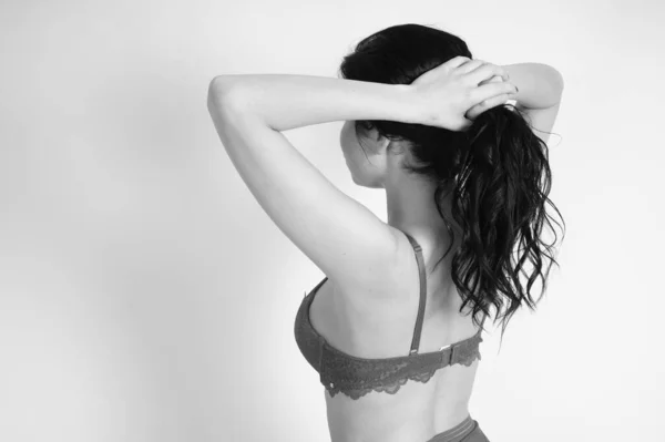 Vacker Ung Kvinna Underkläder Poserar Studio — Stockfoto