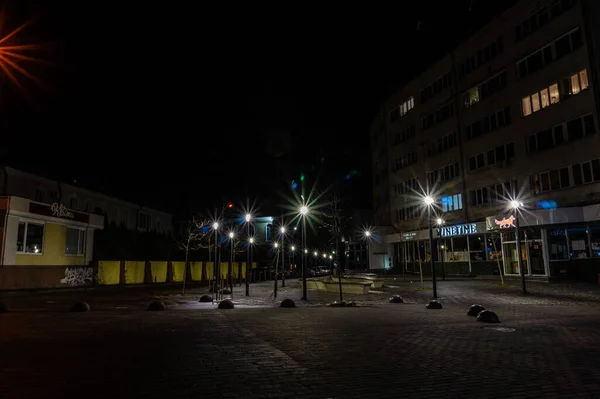 Gece Şehrinin Sokak Manzarası — Stok fotoğraf