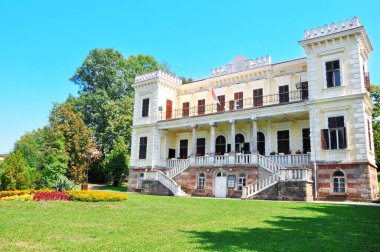 SERBIA, VRNJACKA BANJA - 15 Temmuz 2021: Şato büyük öneme sahip kültürel bir varlık.