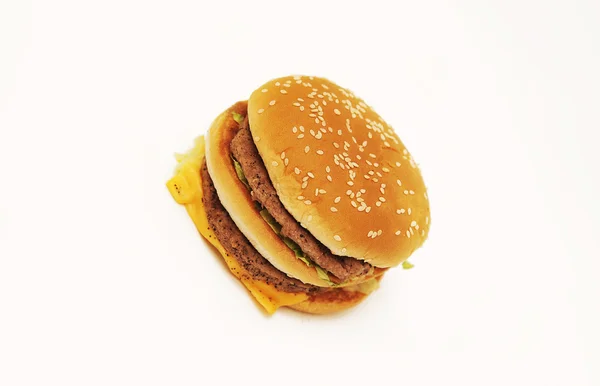 Burger isolado em um fundo branco — Fotografia de Stock