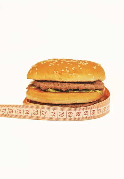 Burger isolado em um fundo branco — Fotografia de Stock