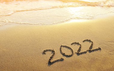 2022 'de kuma yazıldı, el yazması kumlara yazıldı.