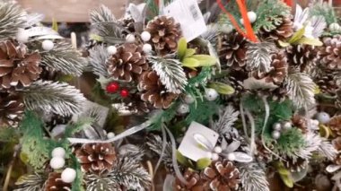 Nikolaev, Ukrayna. Aralık, 14. 2021. Depoda Noel süslemeleri
