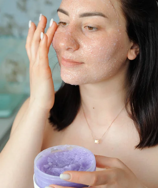 Woman Applying Cream Her Face Young Woman Doing Home Facials — Fotografia de Stock