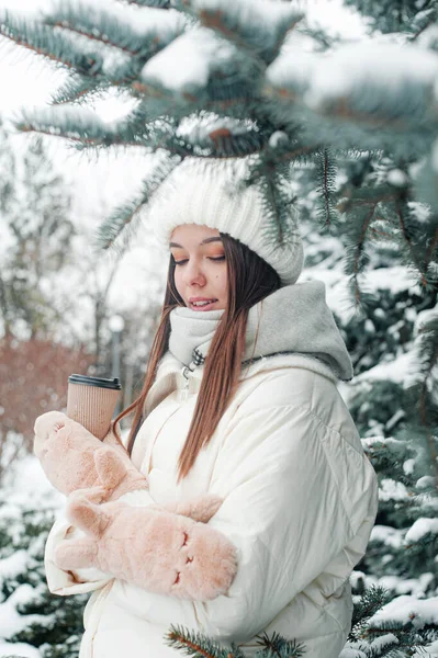 Beautiful Young Woman Wearing Warm Sweater Scarf Cup Tea — Fotografia de Stock