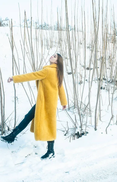 Woman Yellow Coat Walking Snowy Ice — Stock Fotó