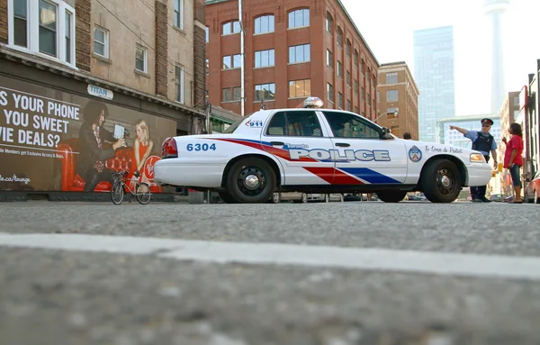 Polizeiauto gerammt — Stockfoto