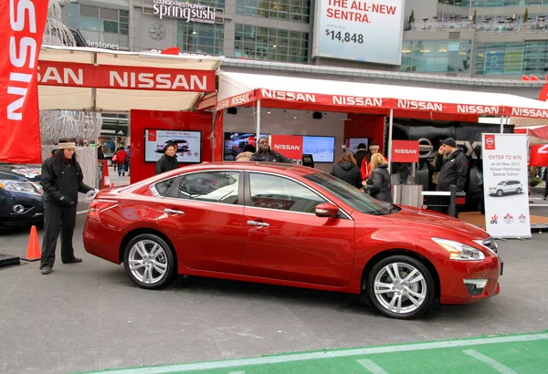 Новая презентация Nissan — стоковое фото