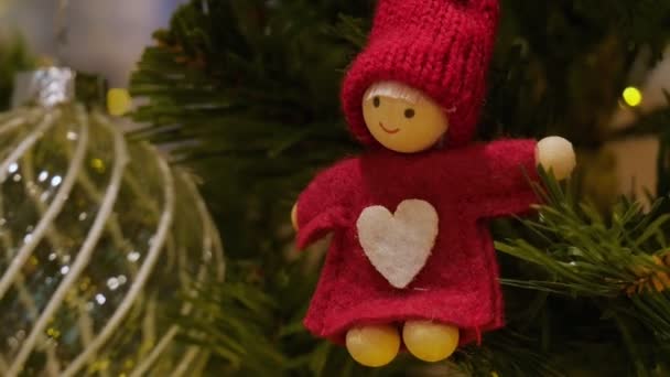 Tło Świąteczne Jodłami Świąteczna Lalka Gałęzi Bożego Narodzenia Ledwo Dekoracje — Wideo stockowe