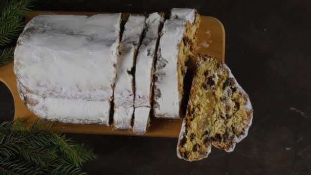 Рождество Украдено Деревянном Фоне Украденный Рождественский Торт Темном Фоне Традиционное — стоковое видео
