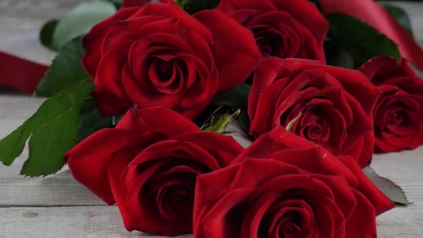 Walentynki Czerwone Róże Zbliżenie Świętowanie Walentynek — Wideo stockowe