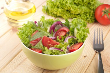 Salatalık dekapaj için hazırlanıyor