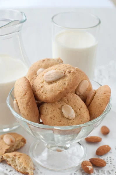 Homemade almond cookies with milk — Stock Photo, Image