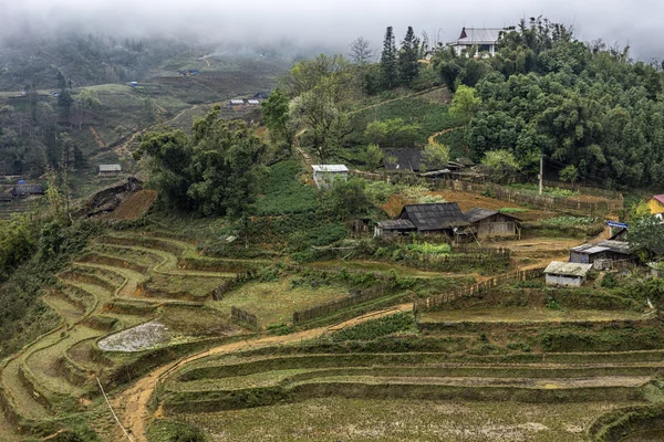 Farming village in the highlands of Vietnam. — Stock Photo, Image