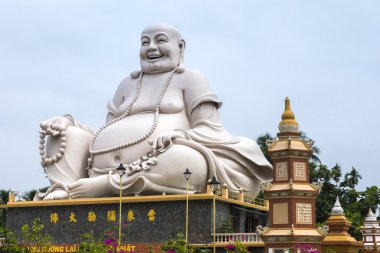 Buda heykeli vinh trang pagoda, vietna oturan büyük beyaz