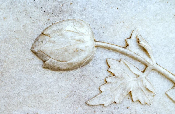 Detail of sculpted lotus flower in Taj Mahal mural at India's Ag — Stock Photo, Image