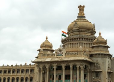 karnataka Parlamentosu bengaluru bina giriş.