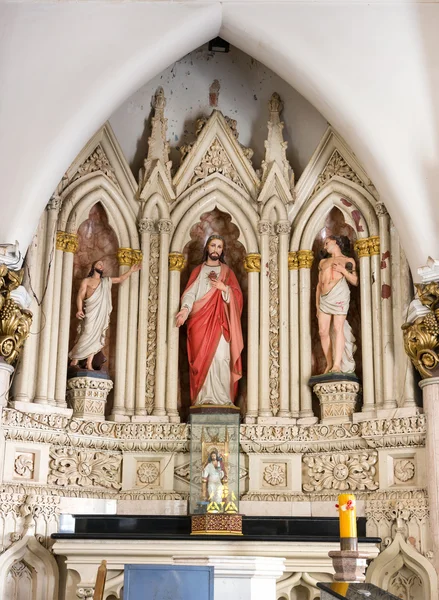 Estátua do Sagrado Coração na Basílica de Santa Maria em Bangalore . — Fotografia de Stock