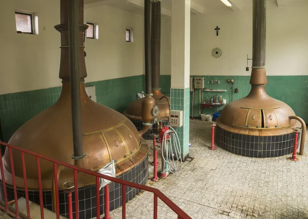'het sas' boezinge、belg のビール醸造所の醸造家のレベルを下げる — ストック写真