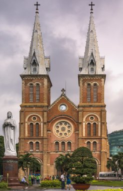 saigon, notre Dame Katedrali.