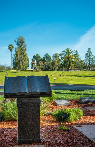 Santa Barbara Kalifornie Usa Února 2022 Calvary Cemetery Černá Mramorová — Stock fotografie