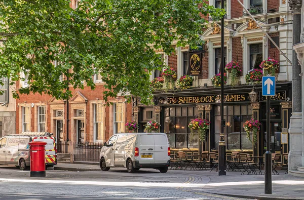 London July 2022 Sherlock Holmes Pub Northumberland Street Green Foliage — Stock Fotó