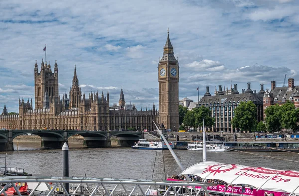 Лондон Велика Британія Липня 2022 Круїзний Човен London Eye Темзі — стокове фото