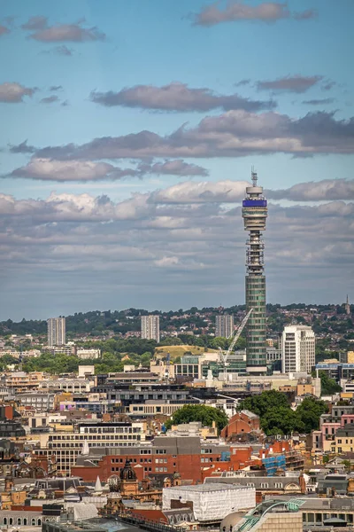 London July 2022 Seen London Eye Antenna Tower Rises Dense — Foto de Stock
