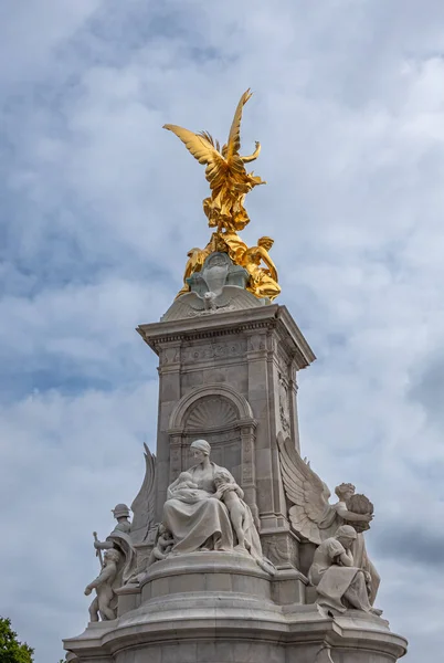 London England July 2022 Victoria Memorial Motherhood Statue Combination Holds — 图库照片