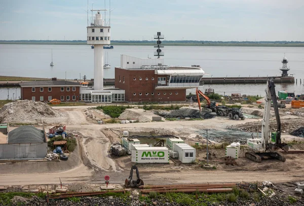 2022 북해의 갑문들 사이에 위에서 공사를 망루와 안테나 — 스톡 사진