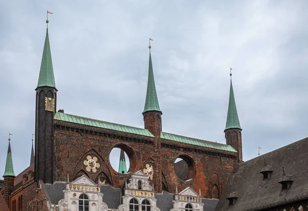 Germania Lubecca Luglio 2022 Torri Hiistoric Rathaus Municipio Angolo Marktplatz — Foto Stock