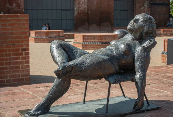 Duitsland Wismar Juli 2022 Marienkirche Vooraan Dichtbij Een Bronzen Beeld — Stockfoto