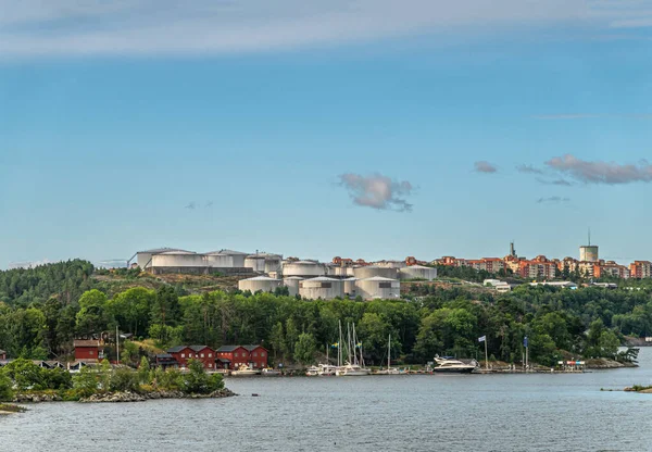 Schweden Stockholm Juli 2022 Küstenlinie Unter Dem Ölhafen Bergs Oljehamn — Stockfoto