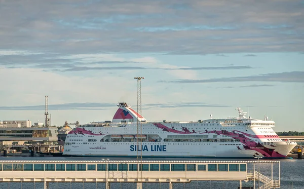 Швеция Стокгольм Июля 2022 Крупный План Белого Фиолетового Парома Tallink — стоковое фото