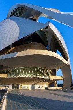 Valencia, İspanya - 05 05 05 2022: Valencia Sanat ve Bilim Şehri 'nde Sanat Sarayı (Palau de les Arts Reina Sofia).