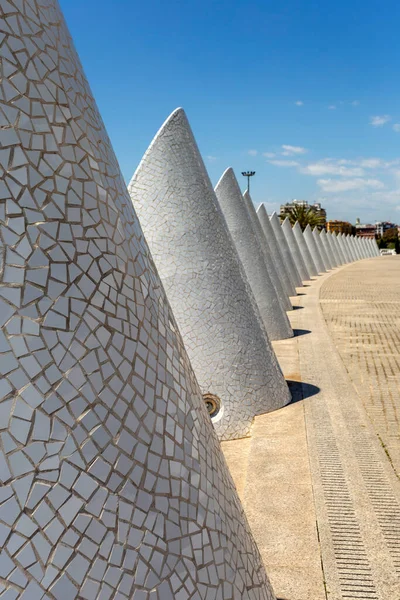 Valencia, İspanya - 05 06 2022: Valencia Sanat ve Bilim Şehri 'nde Sanat Sarayı (Palau de les Arts Reina Sofia).