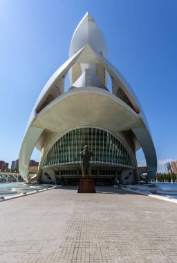 Valencia, İspanya - 05 05 05 2022: Valencia Sanat ve Bilim Şehri 'nde Sanat Sarayı (Palau de les Arts Reina Sofia).