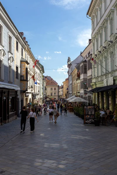 Bratislava Slovakia 2022 Narrow Street Bratislava Sunny Day — Stock Photo, Image