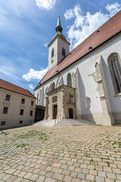 Bratislava Slowakije 2022 Martin Cathedral Bratislava Een Zonnige Dag — Stockfoto