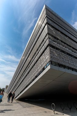 Budapeşte, Macaristan - 05: 24 2022: Budapeşte 'de bir yaz günü Etnoğrafya Müzesi.