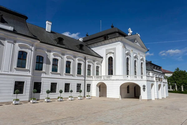 Bratislava Eslováquia 2022 Palácio Grassalkovich Bratislava Num Dia Ensolarado — Fotografia de Stock