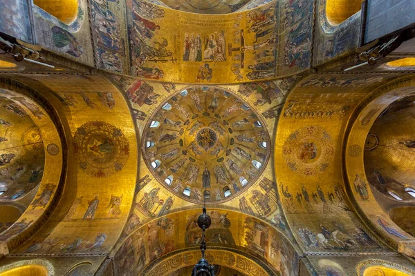 이탈리아 베니스 2022 Ceiling Mosaics Marks Basilica Venice — 스톡 사진