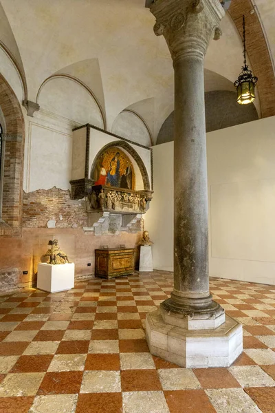 Венеция Италия 2022 Church Santa Maria Gloriosa Dei Frari Venice — стоковое фото