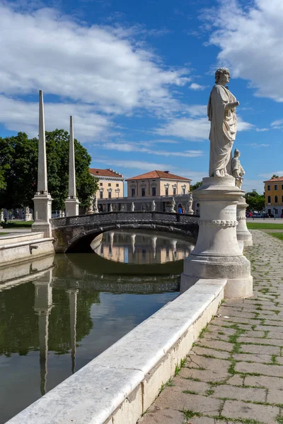 Padua Italia 2022 Plaza Prato Della Valle Padua Caluroso Día —  Fotos de Stock