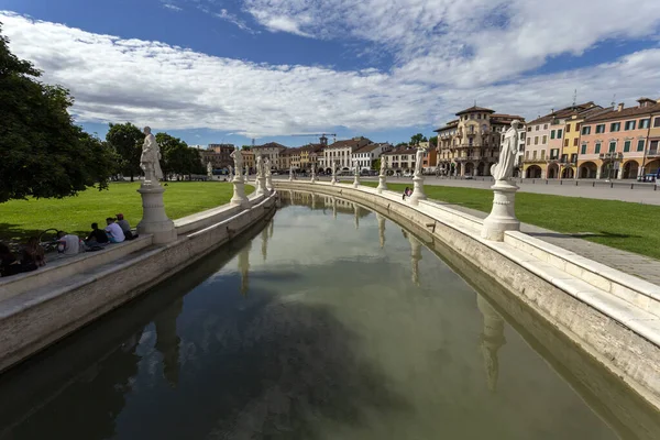 Padua Ιταλία 2022 Πλατεία Prato Della Valle Στην Πάντοβα Μια — Φωτογραφία Αρχείου