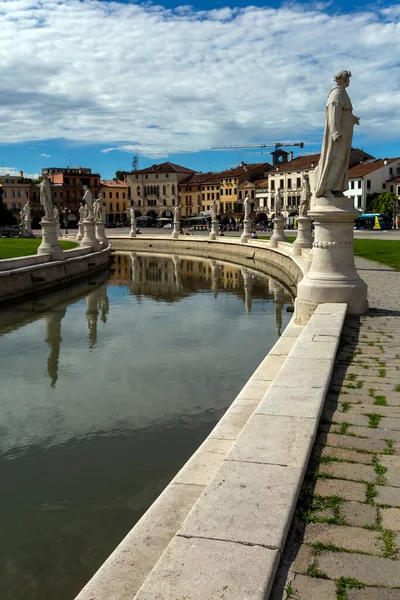 Padua Ιταλία 2022 Πλατεία Prato Della Valle Στην Πάντοβα Μια — Φωτογραφία Αρχείου